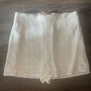 Show Me Your MuMu White Sequin Mini Skort/Skirt Size Large Bride Bachelorette